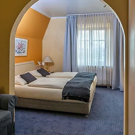 Pontivy Hotell Wesseling