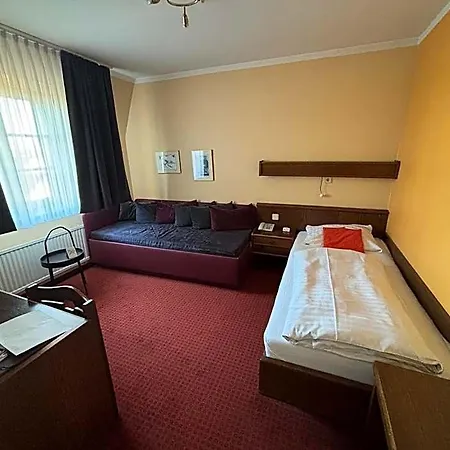 Pontivy Hotell 3*